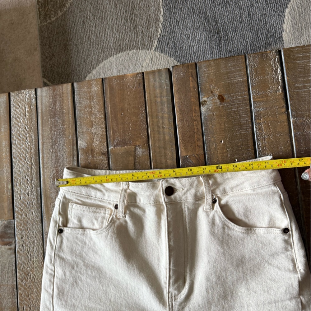 Oliver Logan Ecru Wide Leg Cropped Pants - Picture 9 of 11